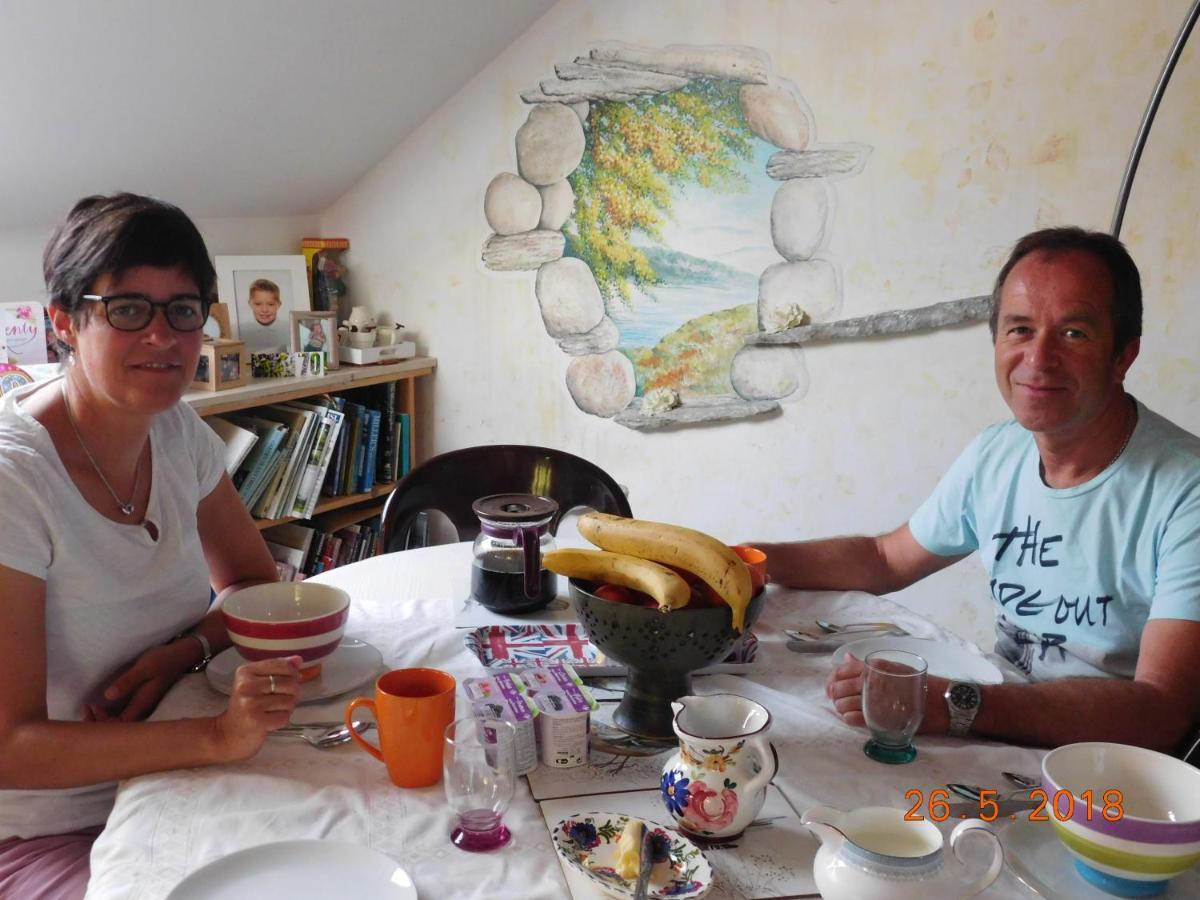 Chez Nous. B & B Bassy Luaran gambar
